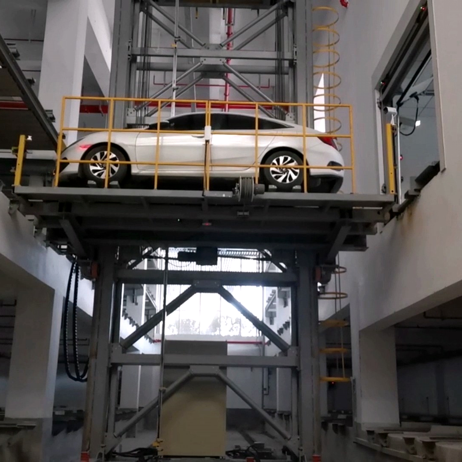Aisle-Stacking Intelligent Parking System
